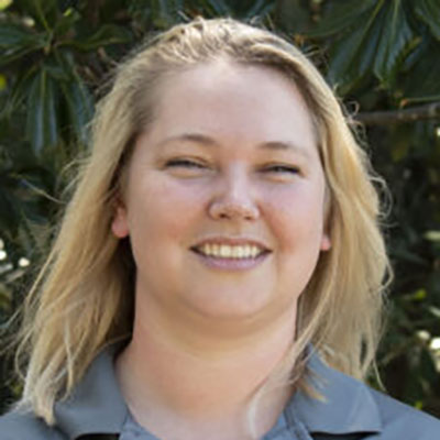 Elizabeth Eckelkamp Headshot