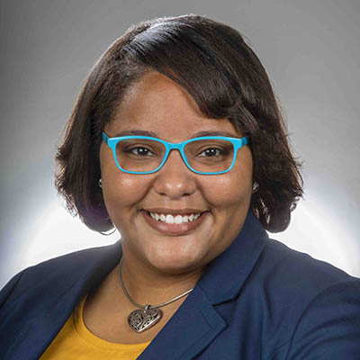 Lauren Mayo Headshot